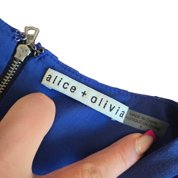 Alice + Olivia Damia Sleeveless Ruched Mini Dress Size: 4 - Picture 3 of 5